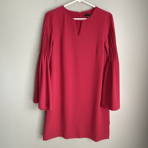 Ann Taylor Bell Sleeve Dress Size 4 Red Long Sleeve Shift Mini Boxy Vibrant - Picture 1 of 13